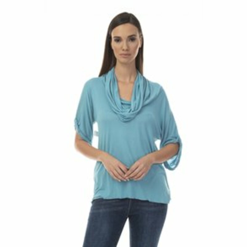 Blouse with fringe on the neckline