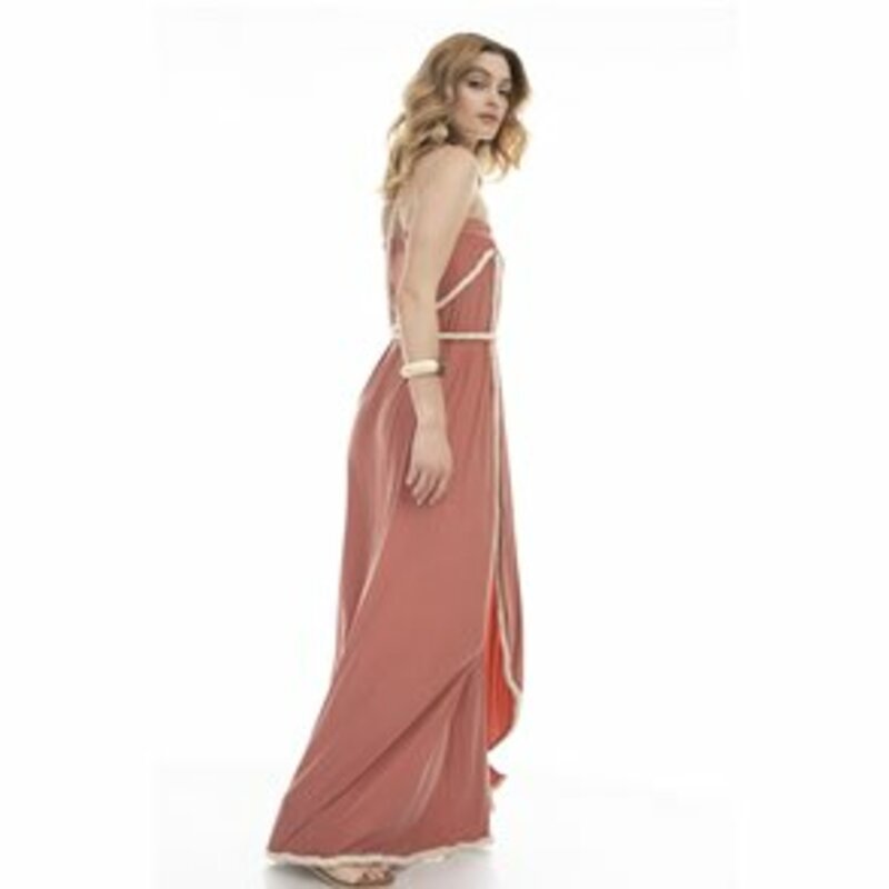Maxi dress with thick drawstring at the end