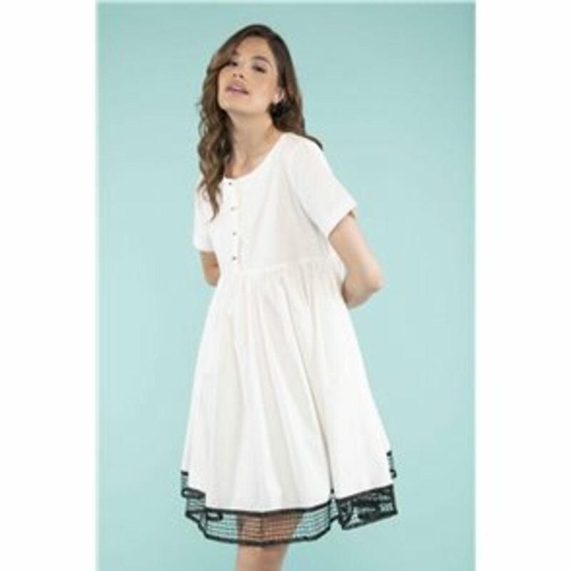 Short sleeve mini dress with black net band