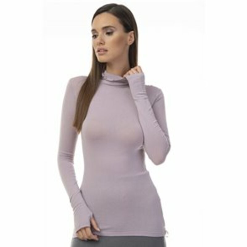 Long-sleeved blouse with a loose turtleneck