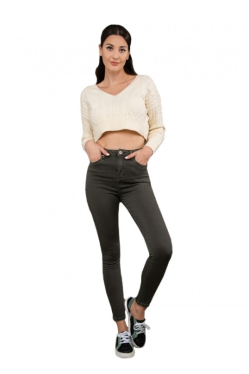 Wool crop top with V neck