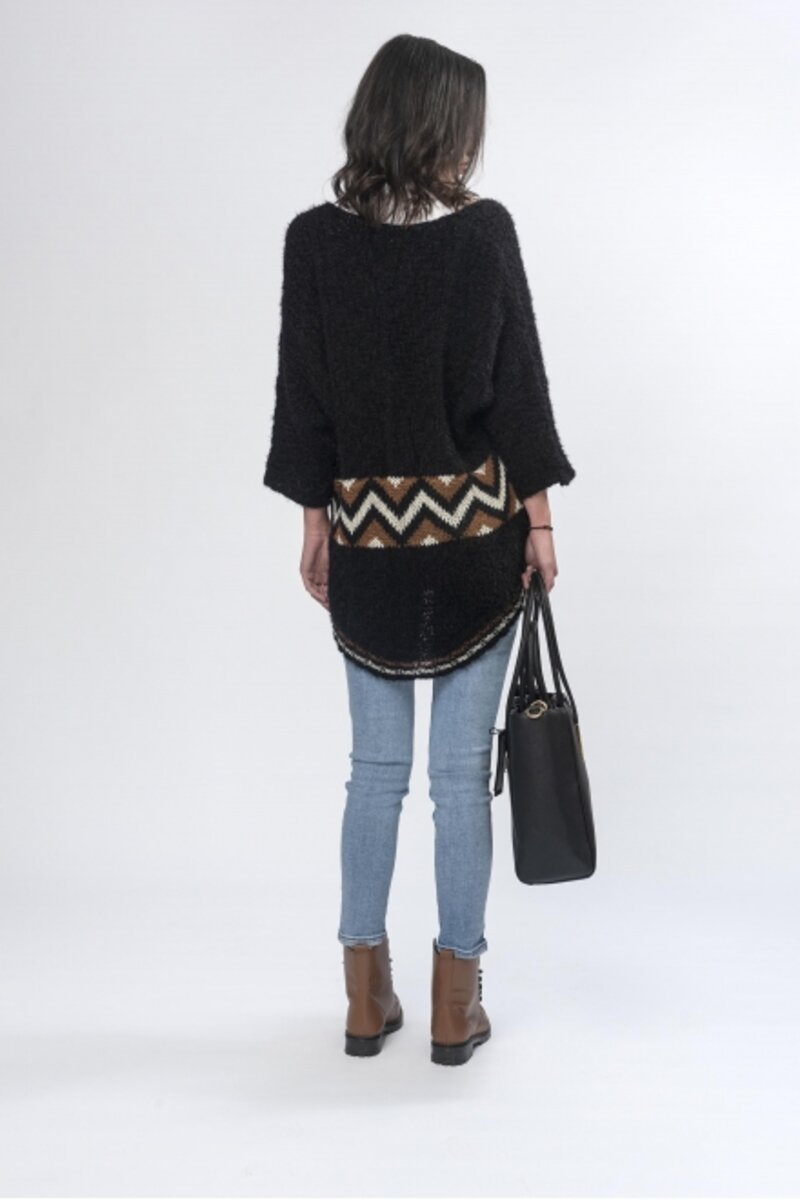 KNITTED BLOUSE WITH KNOT IN THE MIDDLE AND MIDI SLEEVE