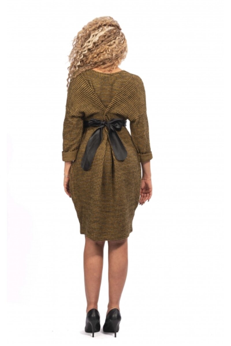 KNITTED DRESS WITH SQUARE DESIGN
