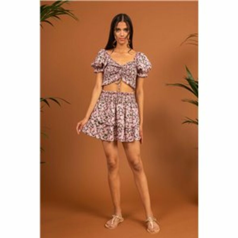SET WITH SHORT BLOUSE AND MINI SKIRT WITH RUFFLES AND FLOWERS