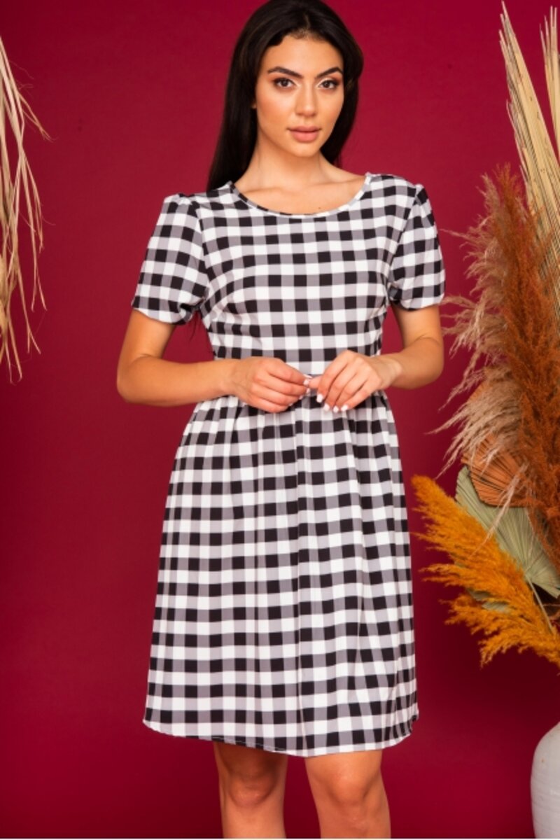 SQUARE DRESS WITH A BOW ON THE BACK