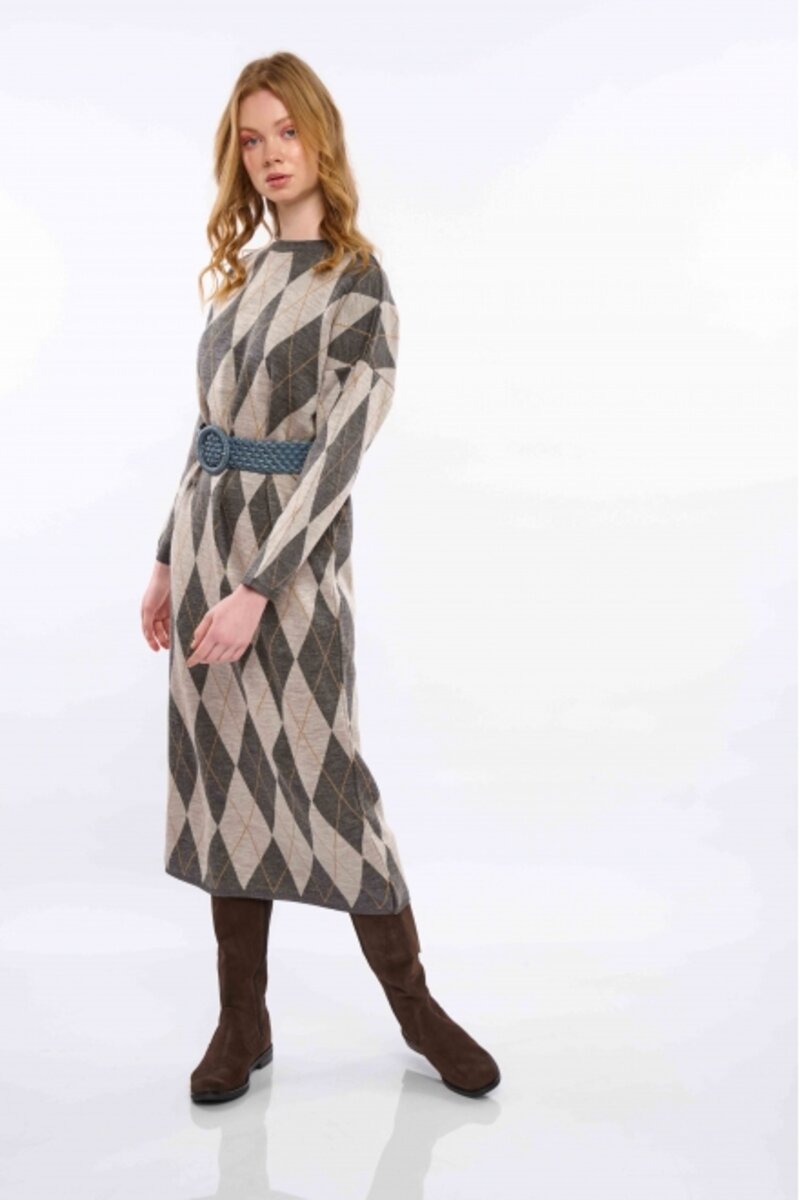 KINTTED MIDI DRESS WITH DESIGN